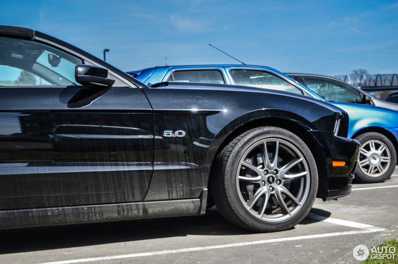 Ford Mustang GT Convertible 2013