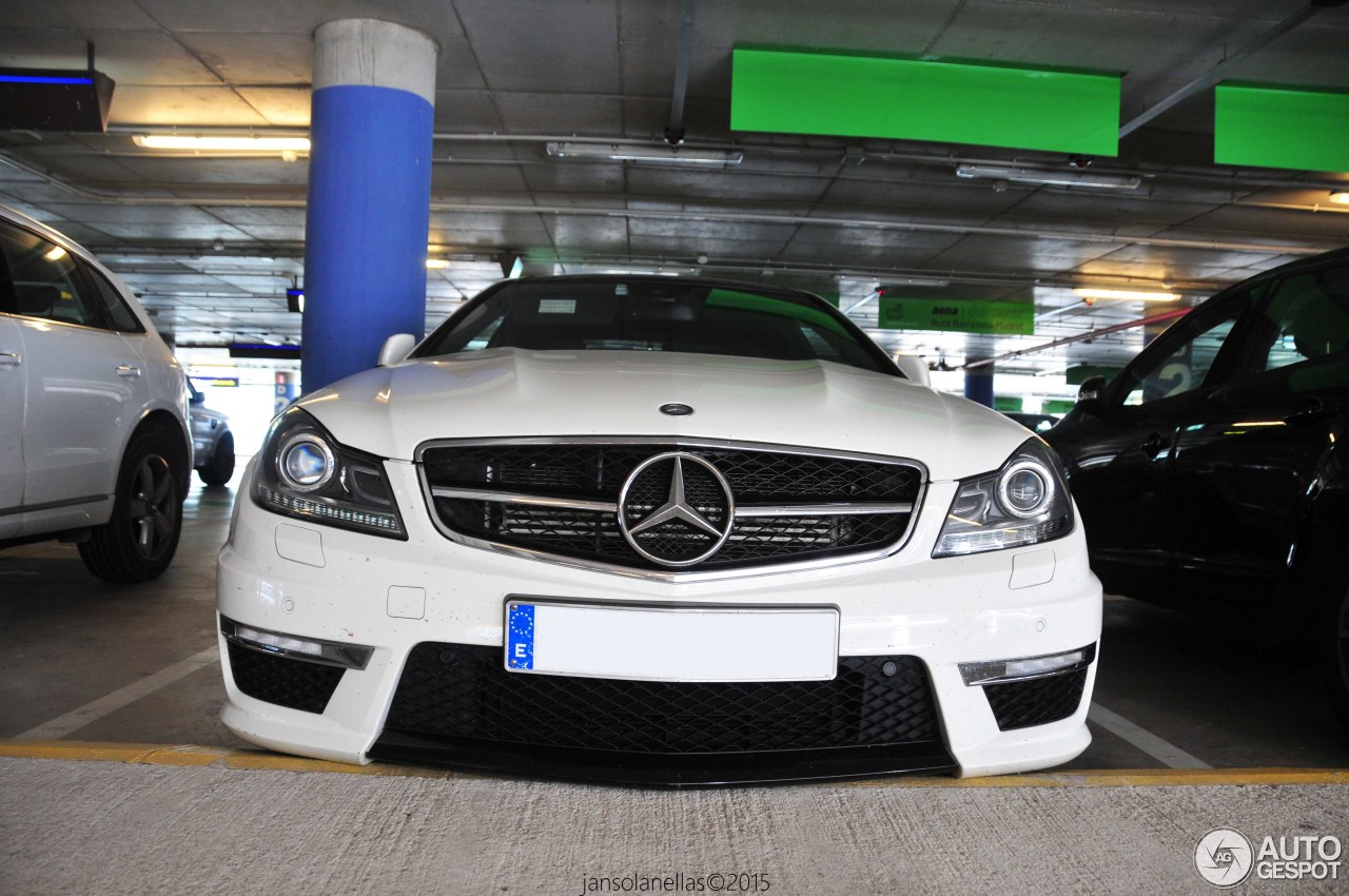 Mercedes-Benz C 63 AMG Coupé