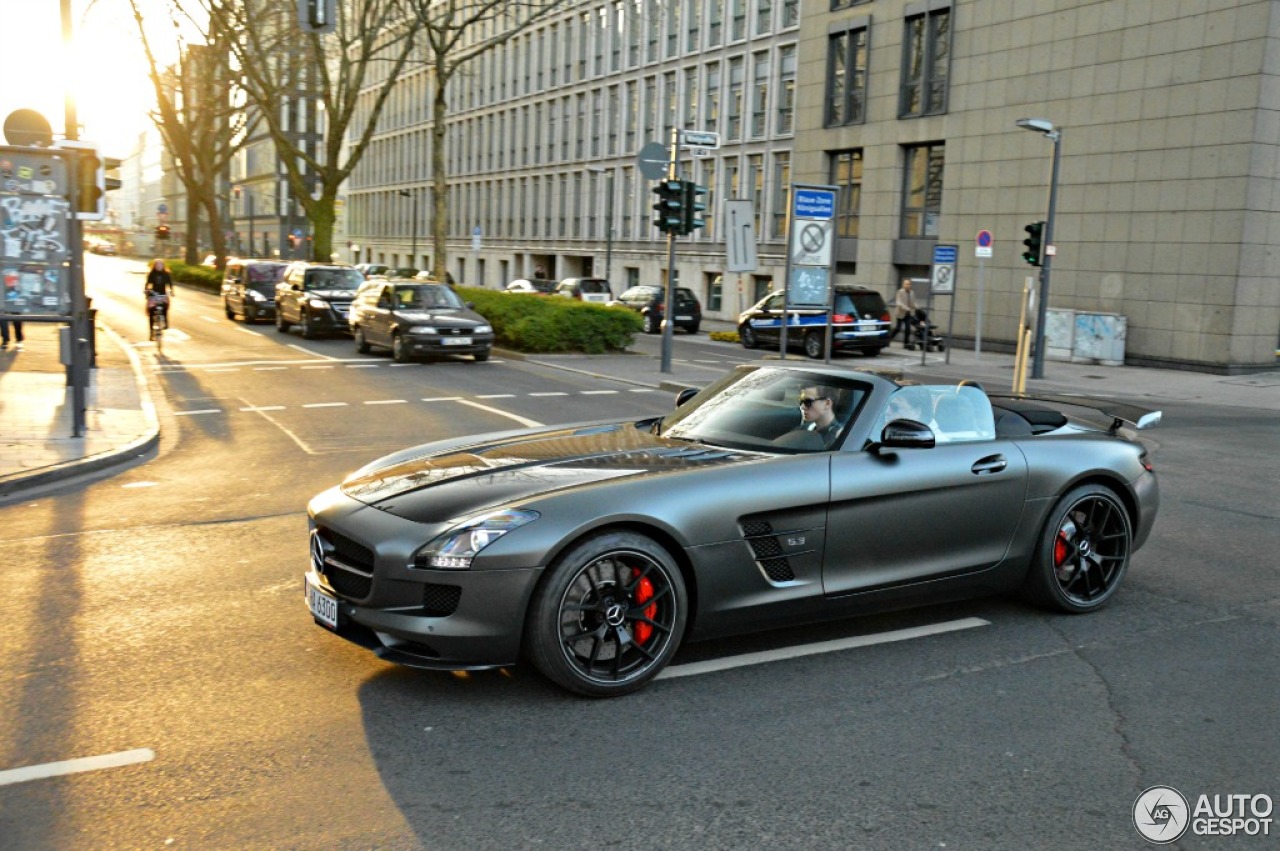 Mercedes-Benz SLS AMG GT Roadster Final Edition