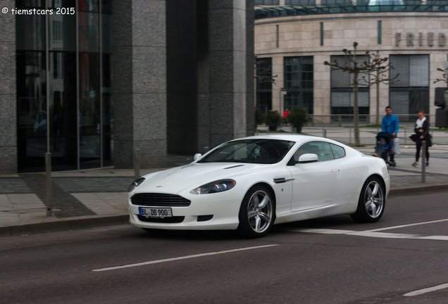 Aston Martin DB9