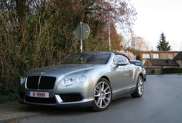 Bentley Continental GTC V8 S