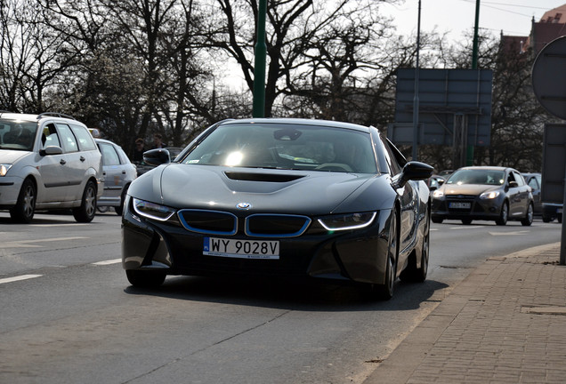 BMW i8