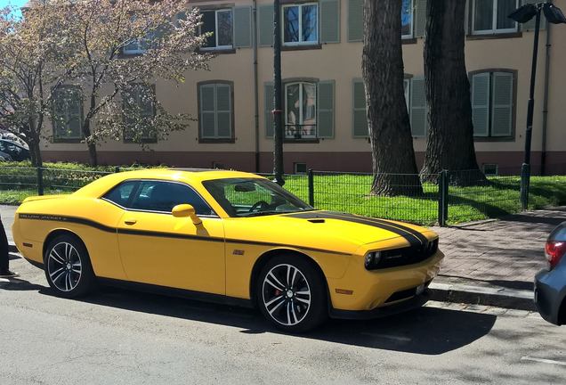 Dodge Challenger SRT-8 392 Yellow Jacket