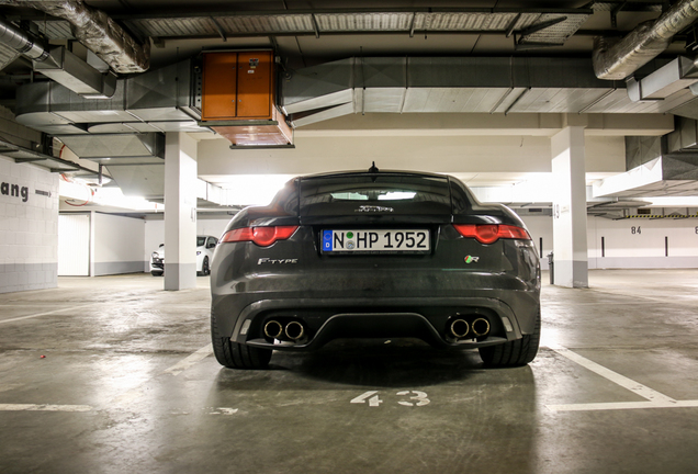 Jaguar F-TYPE R Coupé