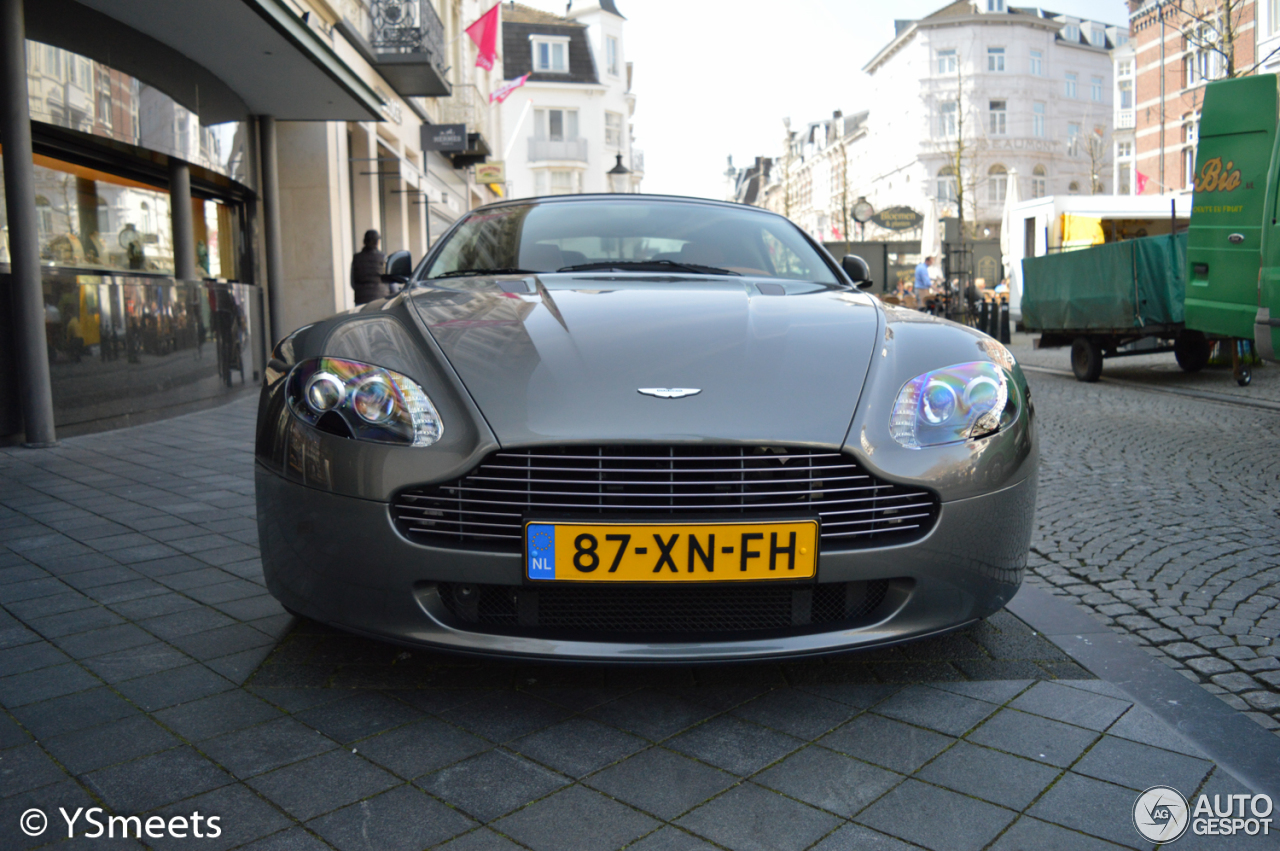 Aston Martin V8 Vantage Roadster