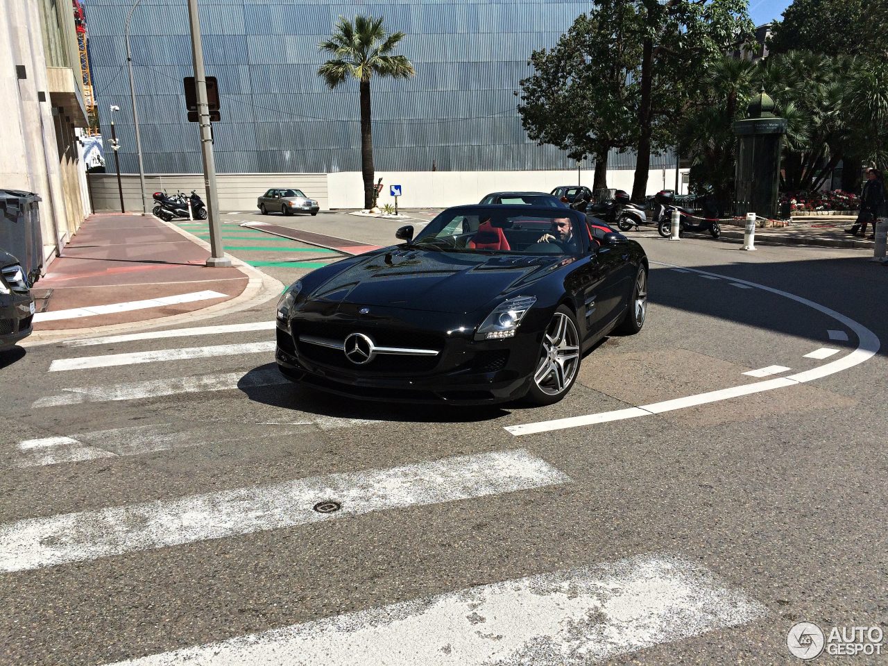 Mercedes-Benz SLS AMG Roadster