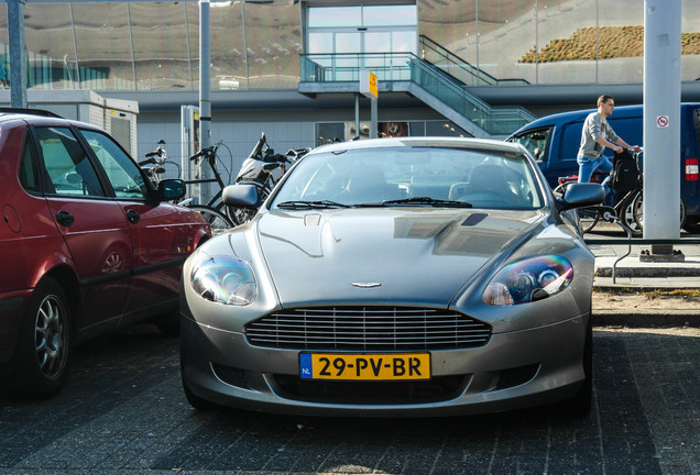 Aston Martin DB9