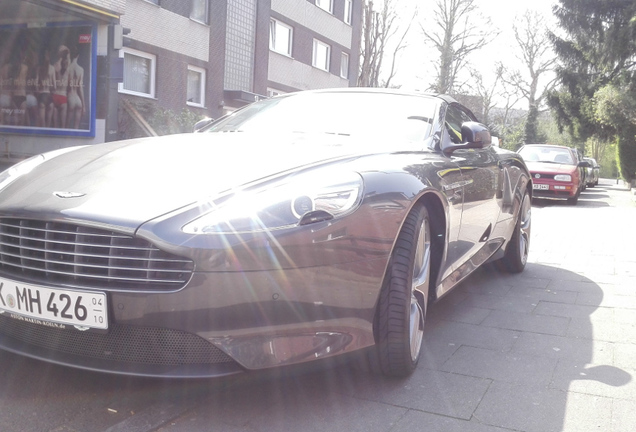 Aston Martin DB9 Volante 2013