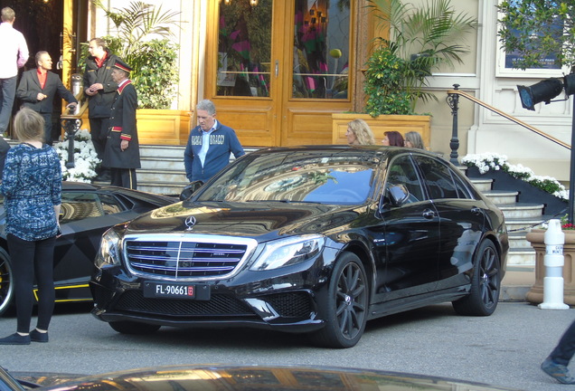 Mercedes-Benz S 65 AMG V222