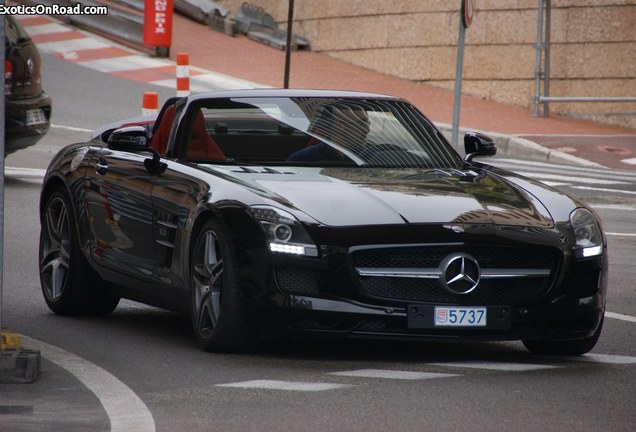 Mercedes-Benz SLS AMG Roadster