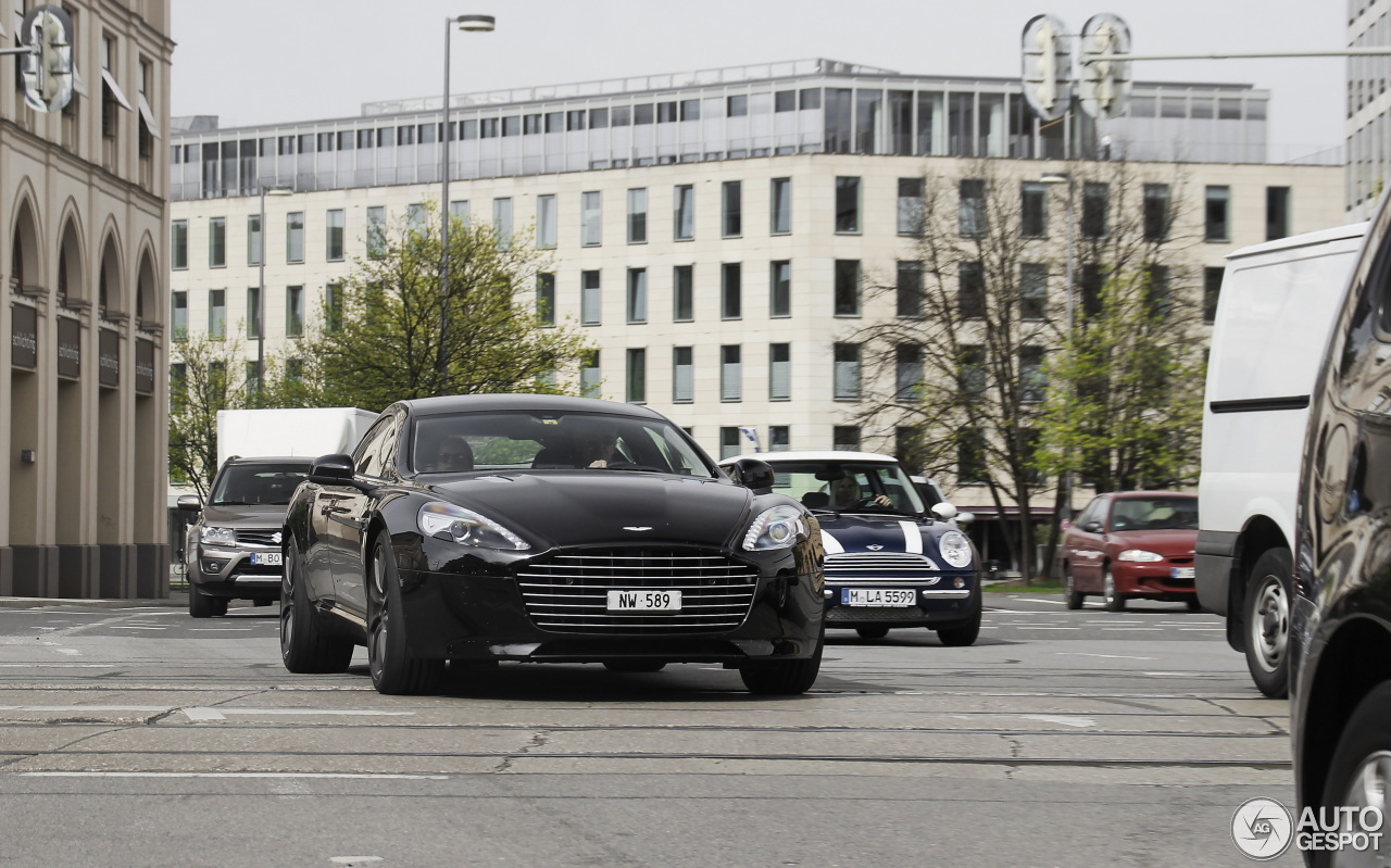 Aston Martin Rapide S