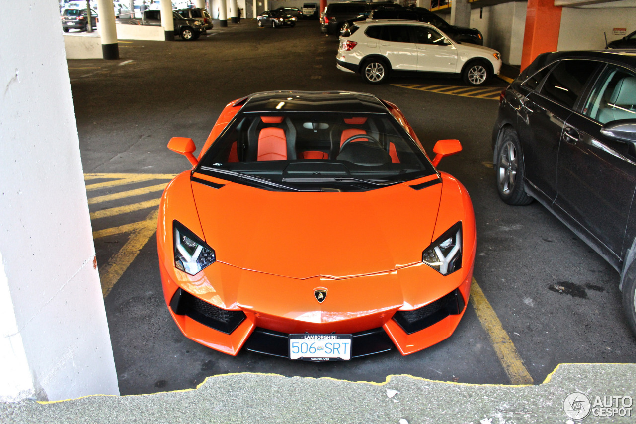 Lamborghini Aventador LP700-4