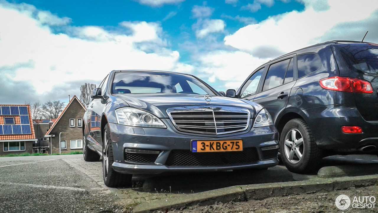 Mercedes-Benz S 65 AMG V221 2010