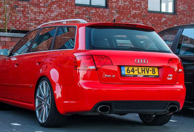 Audi RS4 Avant B7