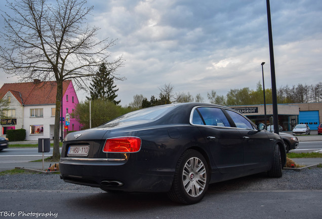 Bentley Flying Spur V8