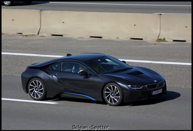 BMW i8