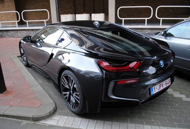 BMW i8