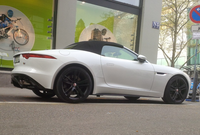 Jaguar F-TYPE S V8 Convertible