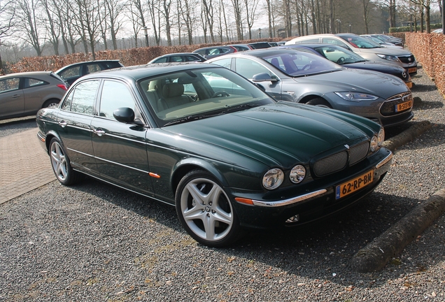 Jaguar XJR