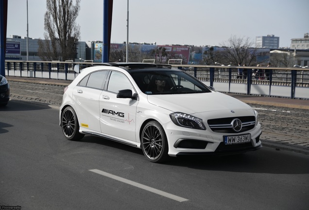 Mercedes-Benz A 45 AMG