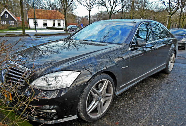 Mercedes-Benz S 63 AMG W221 2011