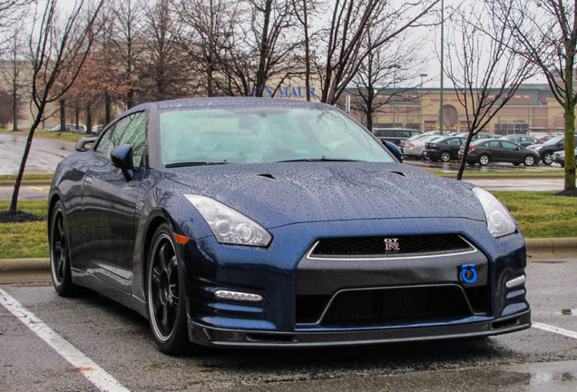 Nissan GT-R 2013