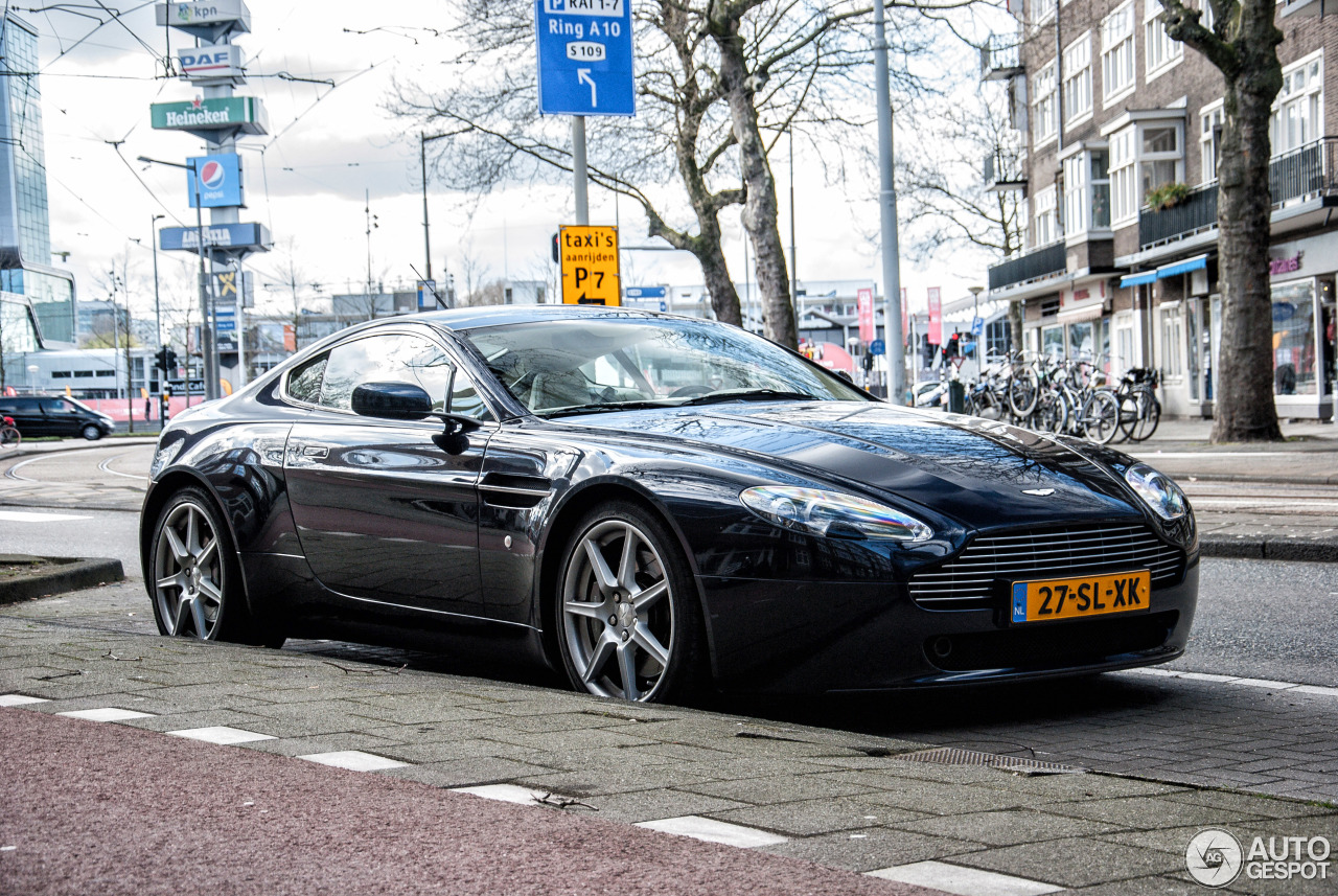 Aston Martin V8 Vantage