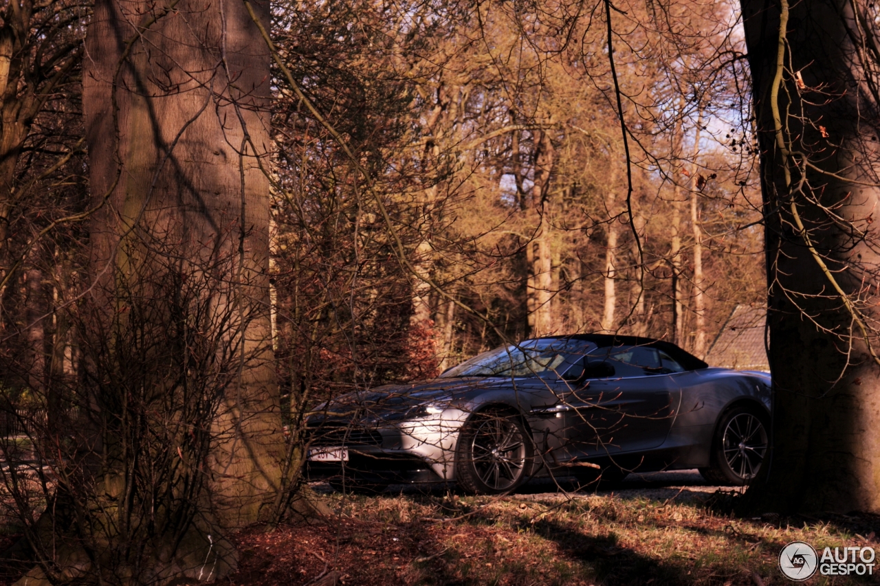 Aston Martin Vanquish Volante