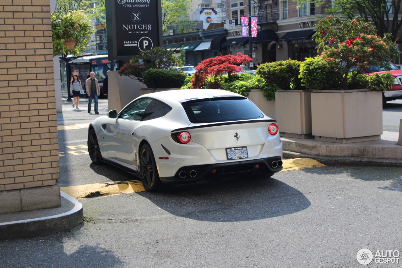 Ferrari FF