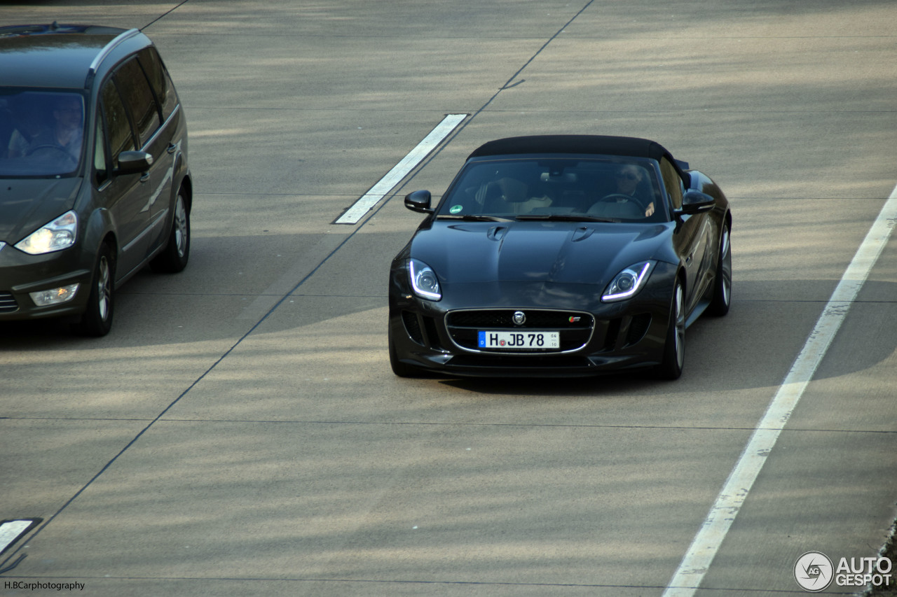 Jaguar F-TYPE S V8 Convertible