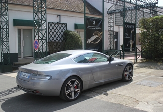 Aston Martin DB9 LM