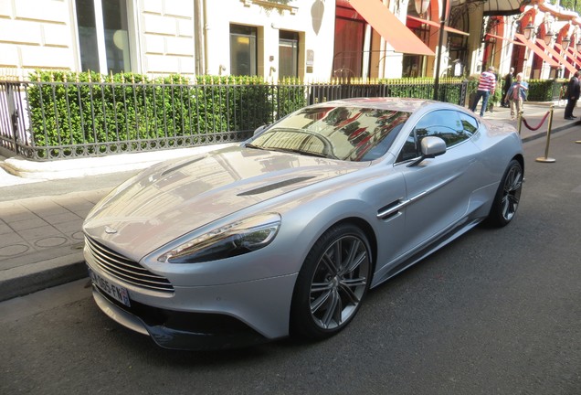 Aston Martin Vanquish 2013