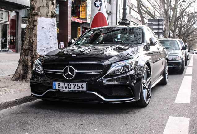 Mercedes-AMG C 63 S W205