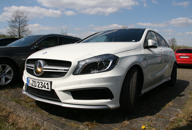 Mercedes-Benz A 45 AMG