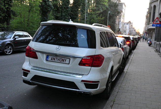 Mercedes-Benz GL 63 AMG X166