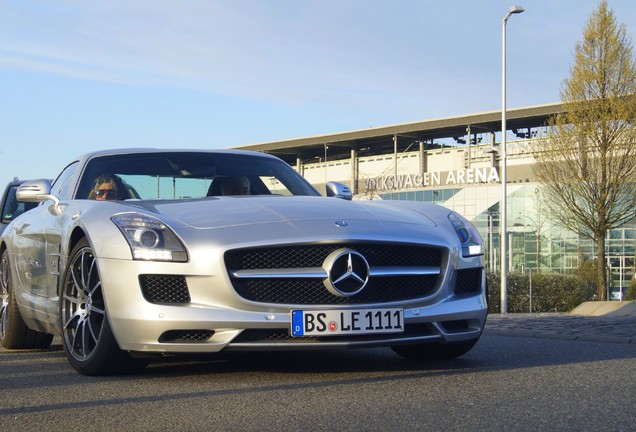 Mercedes-Benz SLS AMG