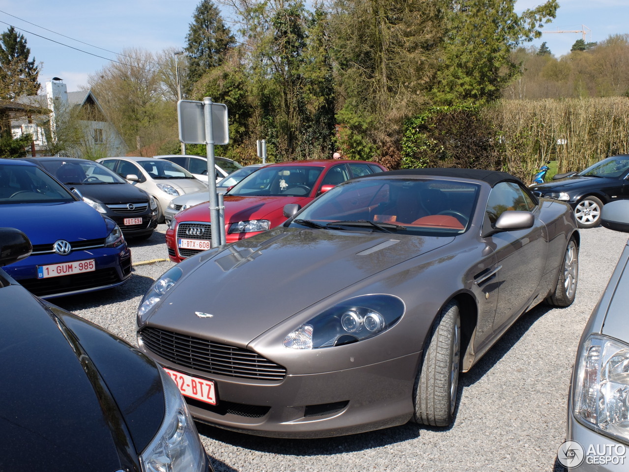 Aston Martin DB9 Volante