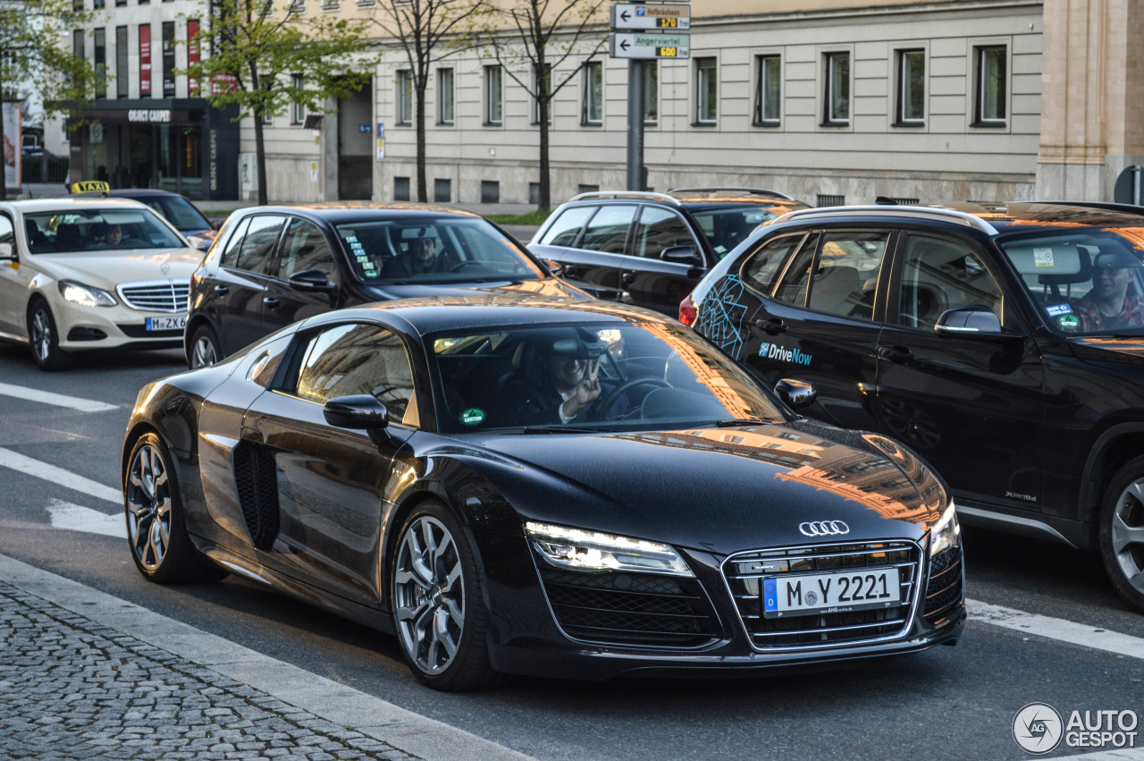 Audi R8 V10 2013