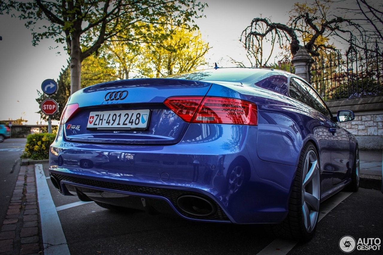 Audi RS5 B8 2012