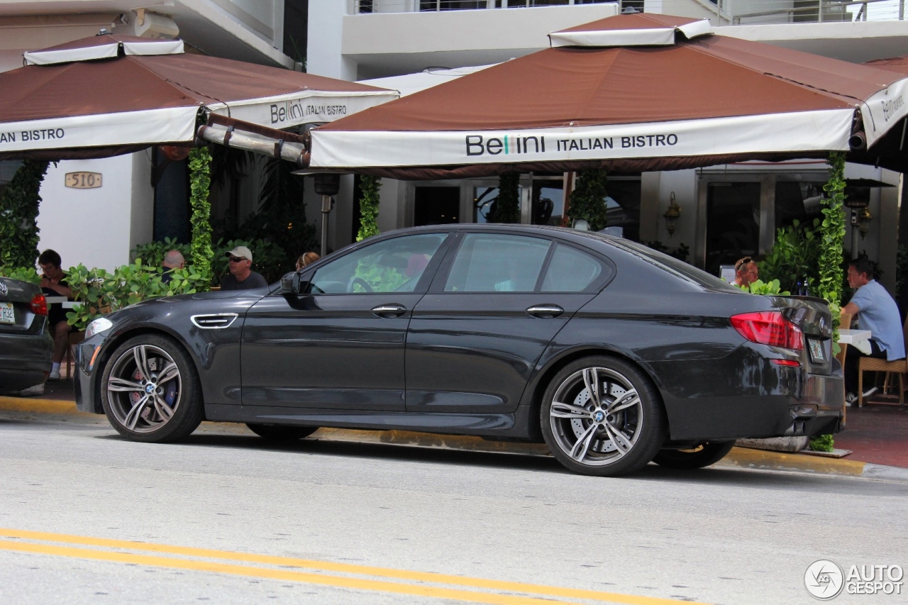 BMW M5 F10 2011