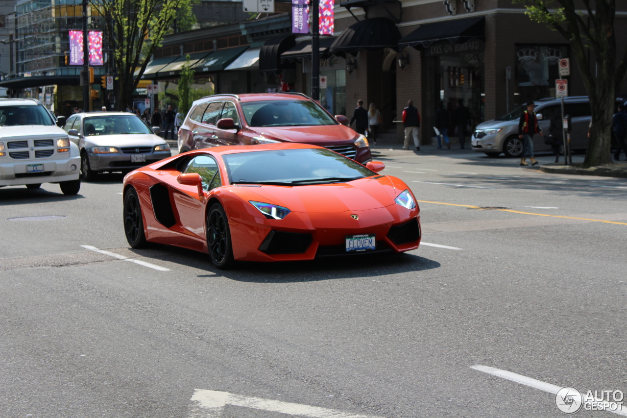 Lamborghini Aventador LP700-4