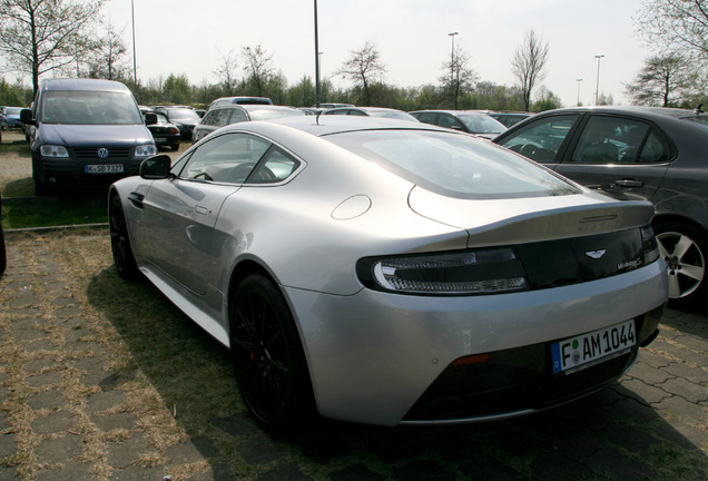 Aston Martin V12 Vantage S