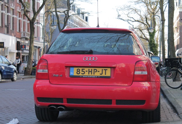 Audi RS4 Avant B5