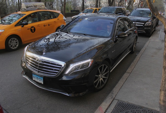 Mercedes-Benz S 63 AMG V222