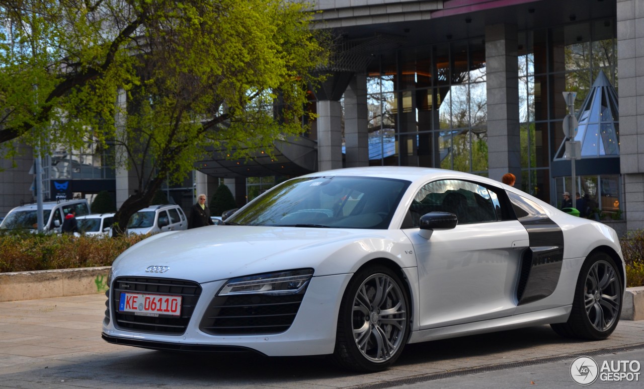 Audi R8 V10 Plus 2013