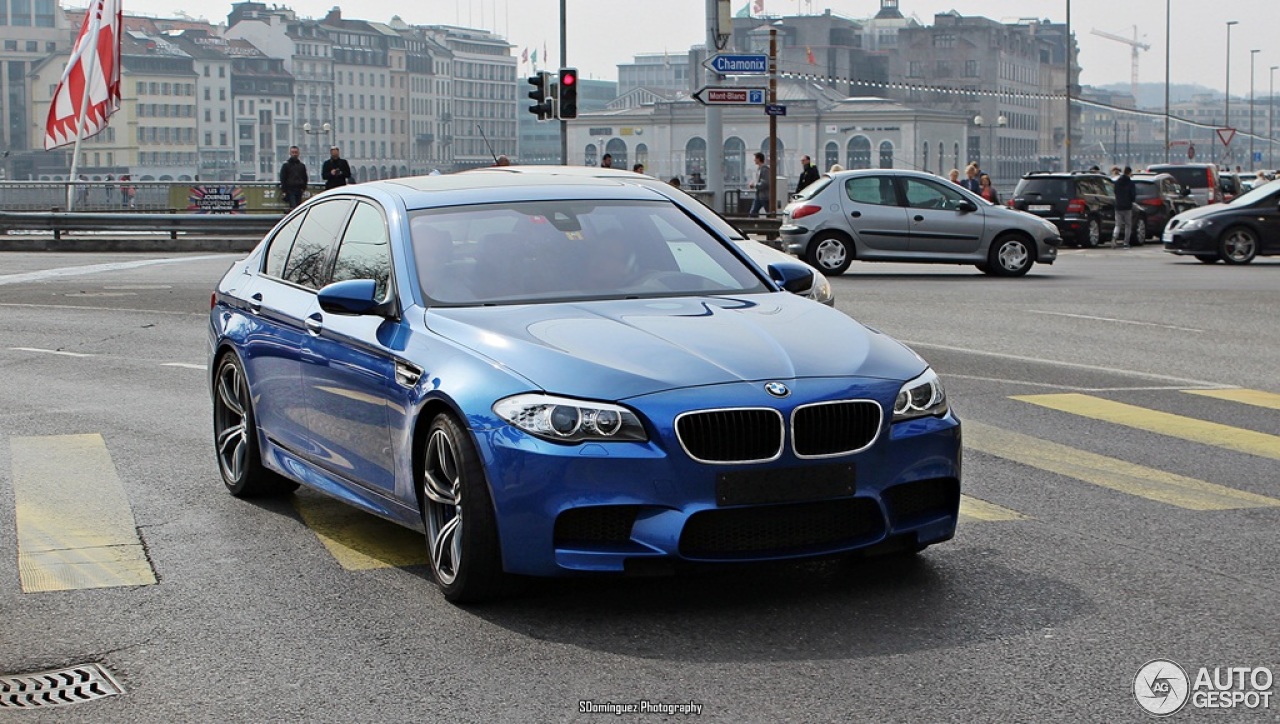 BMW M5 F10 2011