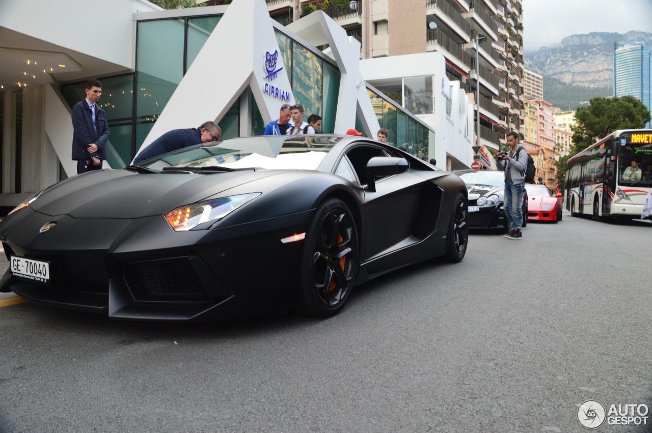 Lamborghini Aventador LP700-4