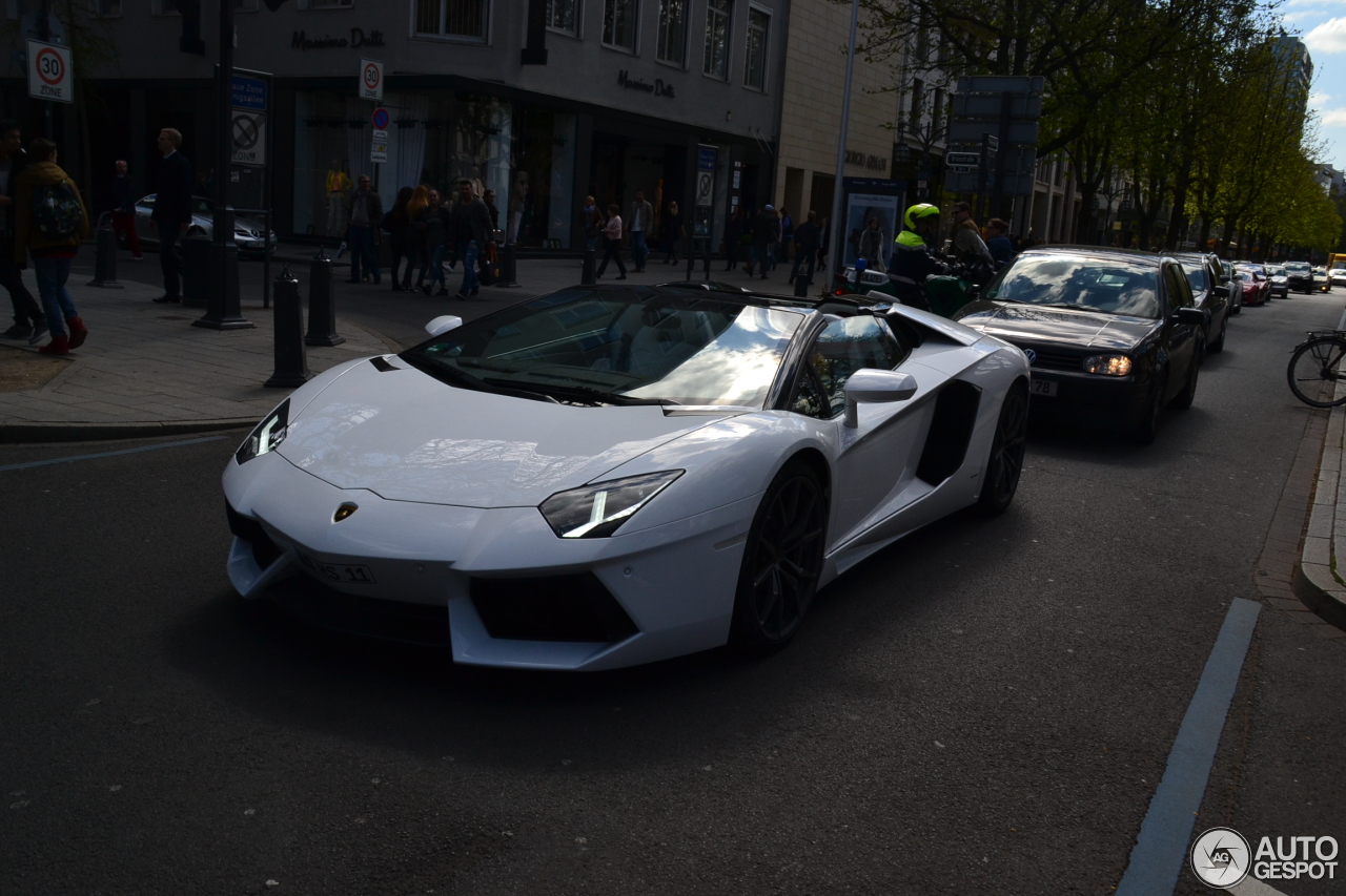 Lamborghini Aventador LP700-4 Roadster