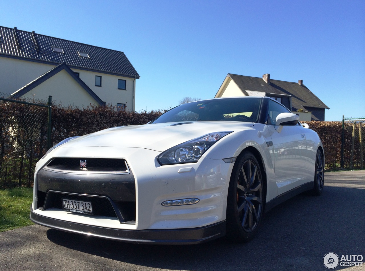 Nissan GT-R 2011