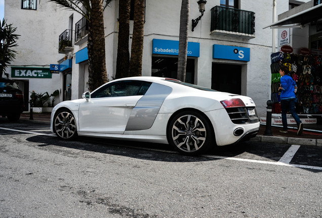 Audi R8 V10